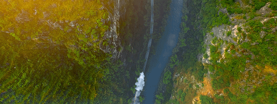 峽谷1.gif